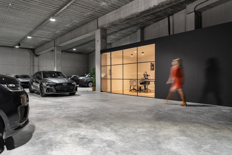 dealer showroom
